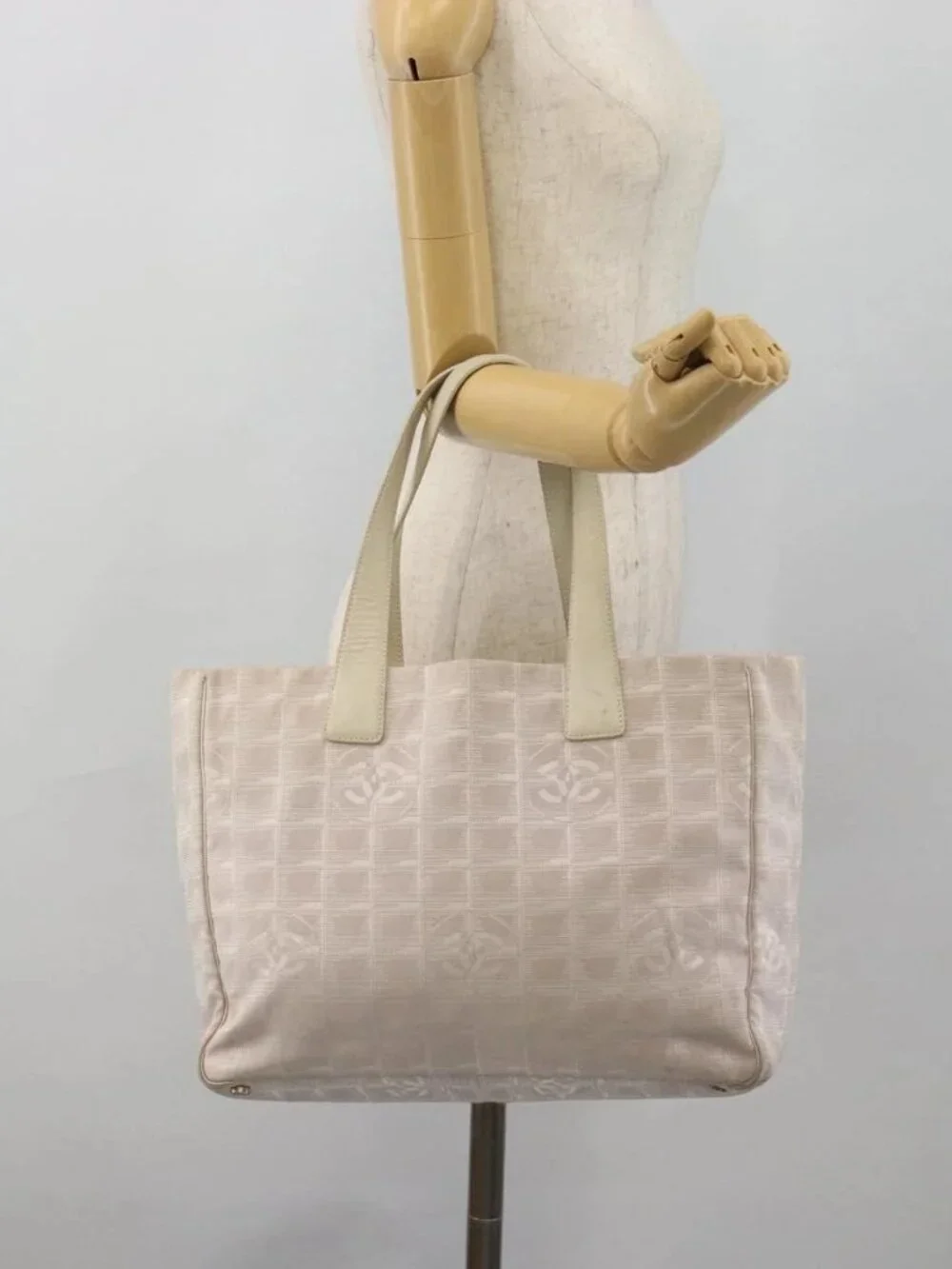 CHANEL New Travel Line Tote Bag Nylon Pink Gold CC Auth 176440